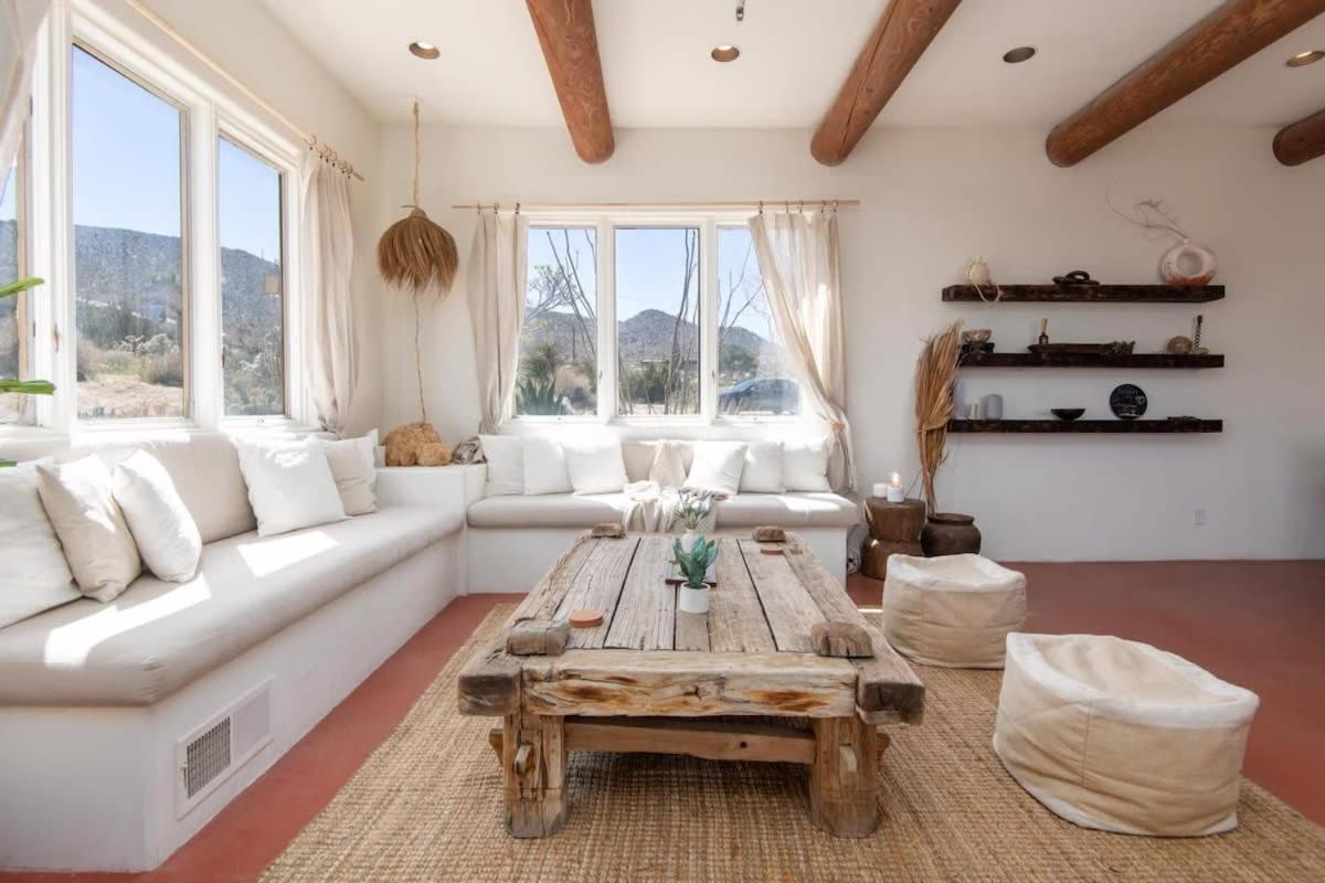 Renovated Lodge - Room 2 With Pool Access Joshua Tree Exterior photo