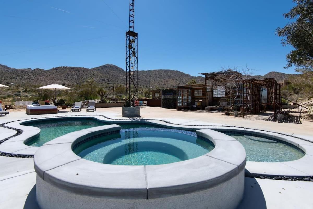Renovated Lodge - Room 2 With Pool Access Joshua Tree Exterior photo
